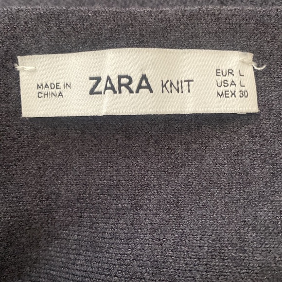 Zara Gray Skirt with Chain Detail Size L - Picture 6 of 7